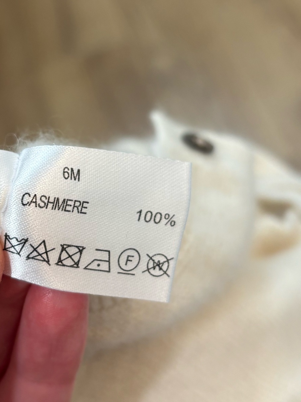 Makie Cashmere Sweater Cardigan - Picture 3 of 4